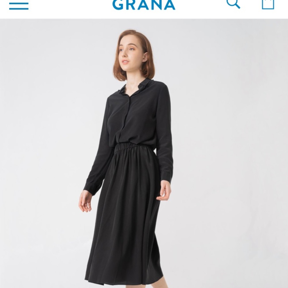 Black Silk MIDI skirt